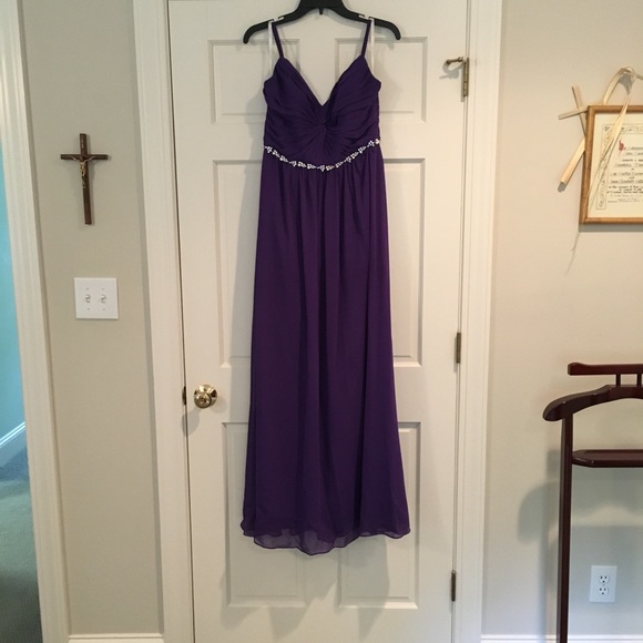 David’s Bridal- TWIST BODICE CHIFFON DRESS Beaded - Picture 6 of 7